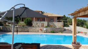 Kolonialvilla Am Alten Olivenhain Mit Swimmingpool